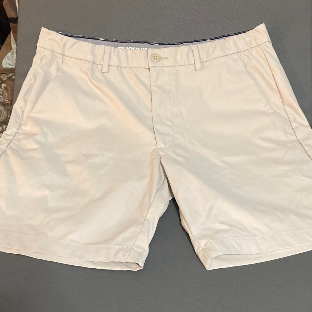 St John’s bay beige shorts like new!